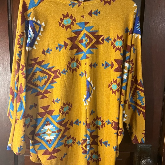 Colorful Western Pattern Kimono - Picture 2 of 3